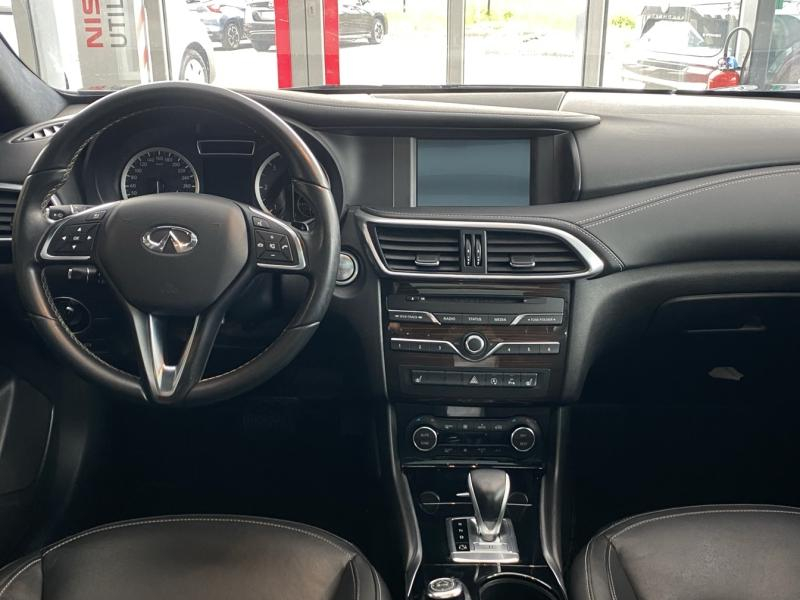 INFINITI Q30 d’occasion à vendre à PAYS DE GEX chez SEGNY AUTOMOBILES (Photo 9)