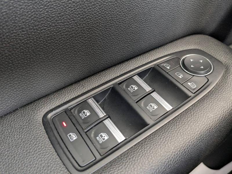 RENAULT Captur d’occasion à vendre à PAYS DE GEX chez SEGNY AUTOMOBILES (Photo 18)